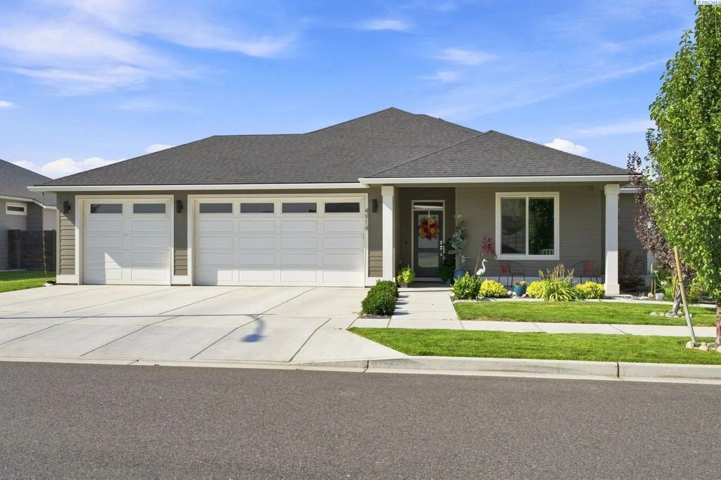 4914 White Dr., Richland