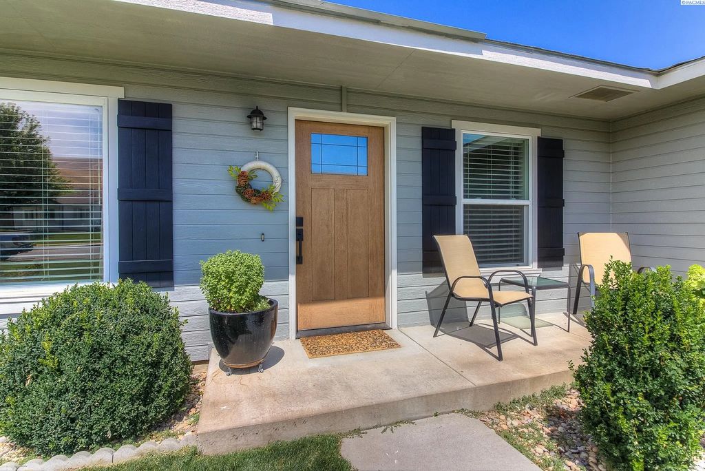 120 Sw Malibu Dr., Prosser
