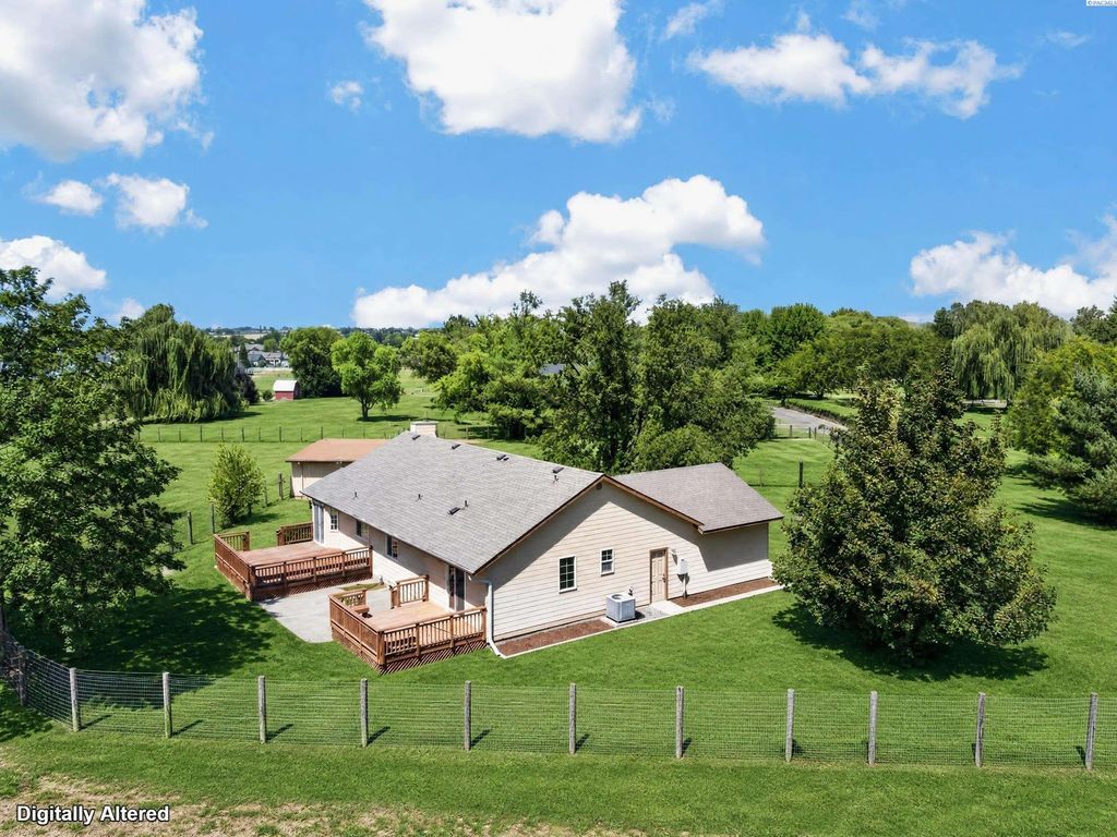 19902 S 1745 Prsw, Prosser