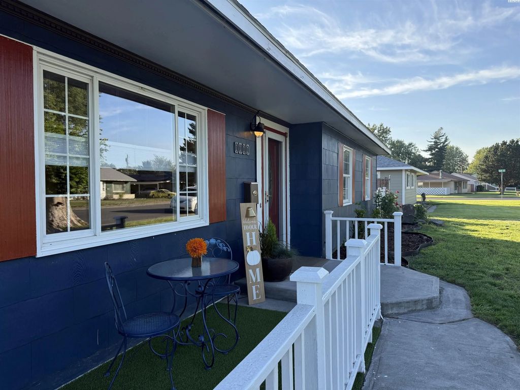 1111 Cottonwood, Richland