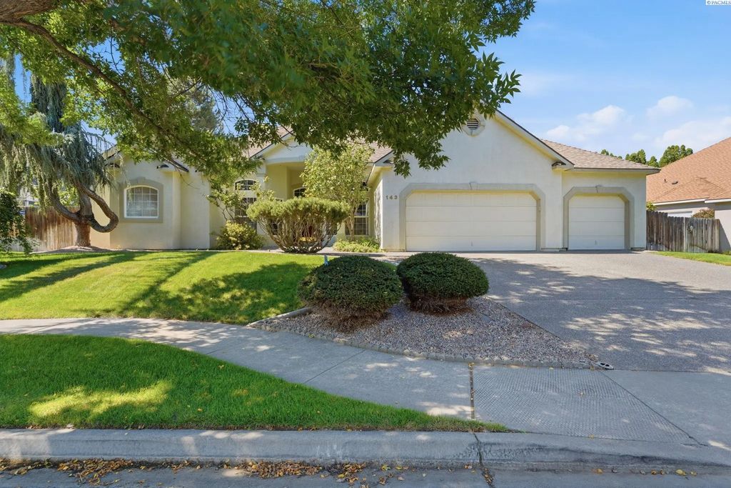 143 Mesa Drive, Richland