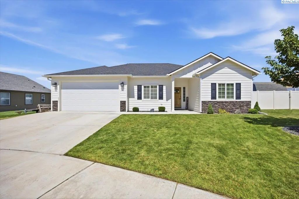 86 Ellie Ann Ct, Prosser