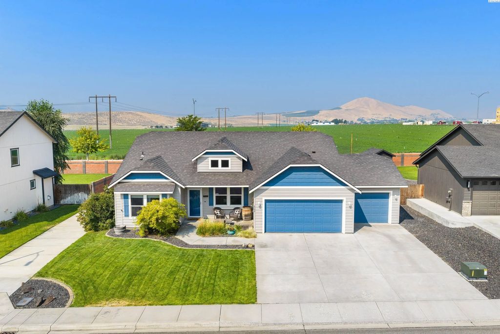6199 Teak Ln, West Richland