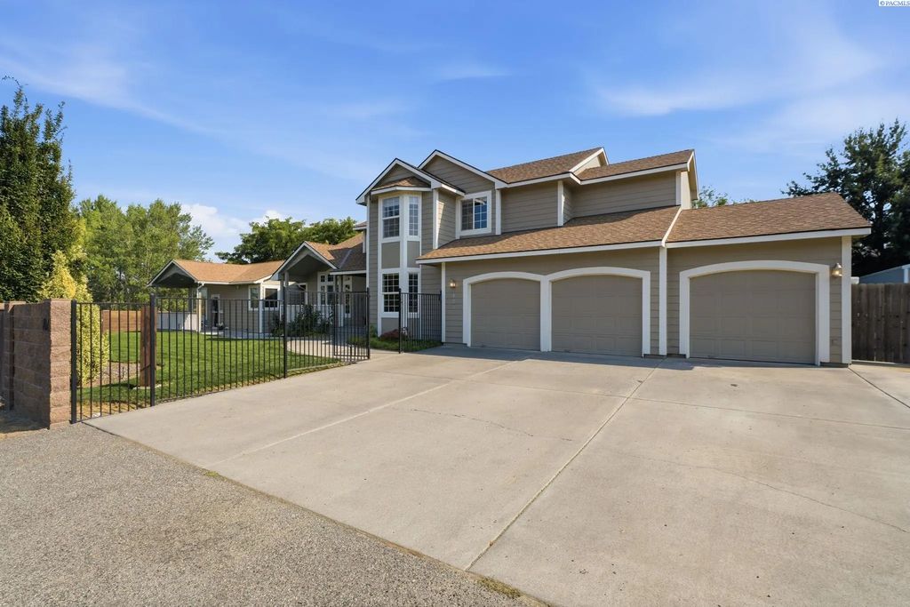 101 Rachel Rd, Kennewick