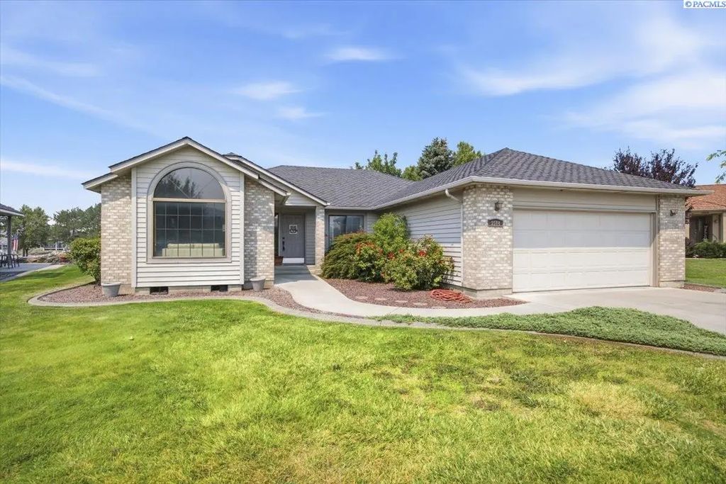 3504 S Reed Court, Kennewick