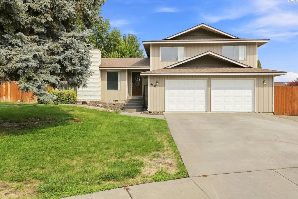 5022 Swallow Court, West Richland