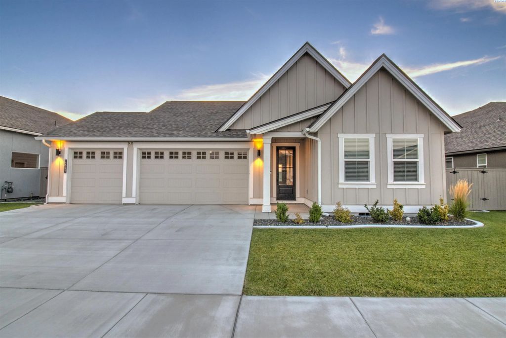 2817 Avrio Ave, Richland