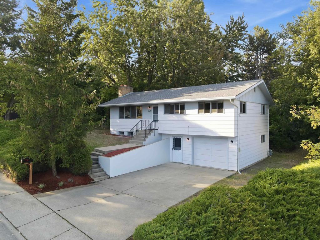 220 Nw Timothy Street, Pullman
