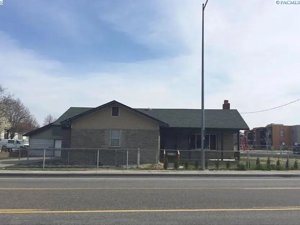 408 N Volland, Kennewick