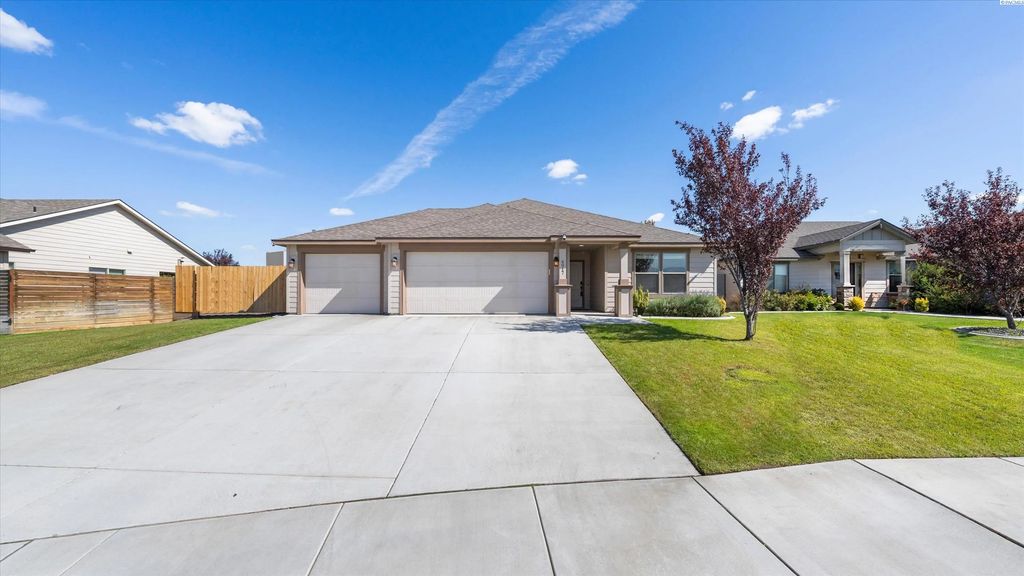 6017 Cotswold, Pasco