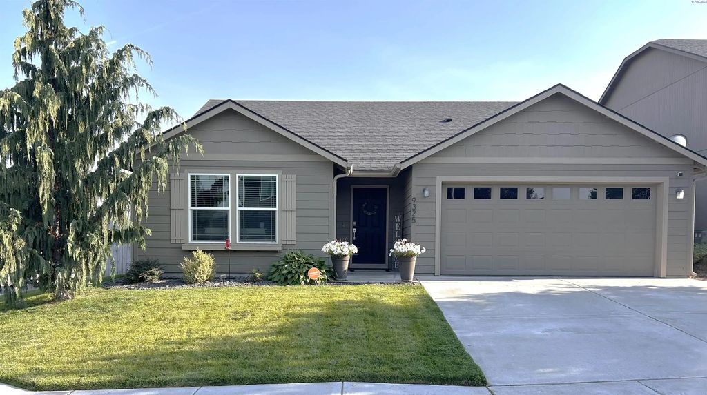9325 W 5th Place, Kennewick