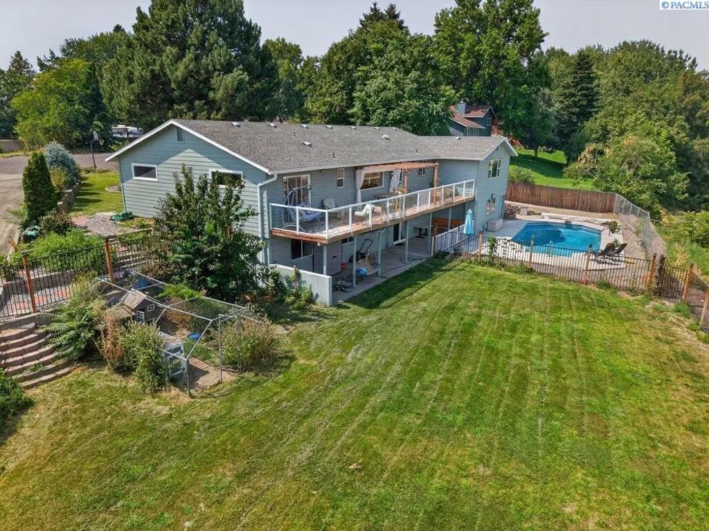 103306 E Vaca Rd., Kennewick