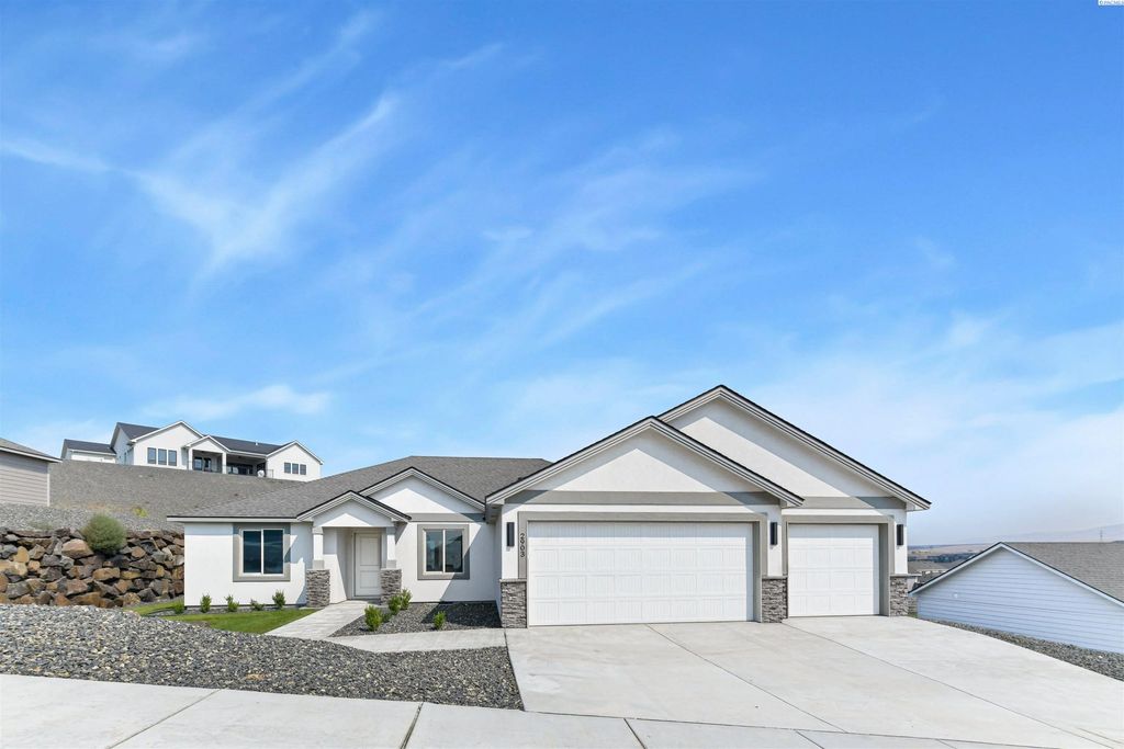2903 S Osborne St, Kennewick