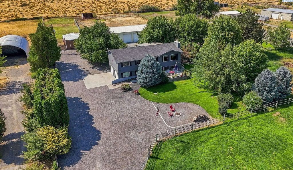86512 N Harrington Rd, West Richland