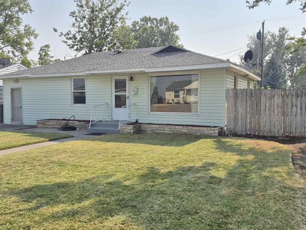 632 S Everett St, Kennewick