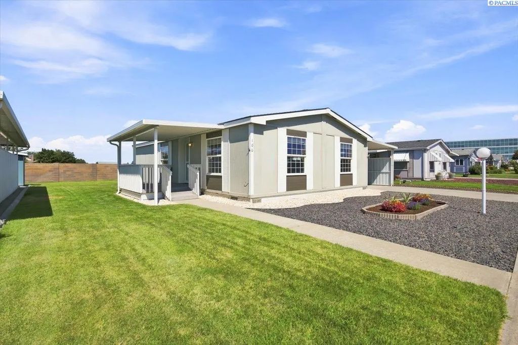312 S Columbia Center Blvd #106 106, Kennewick