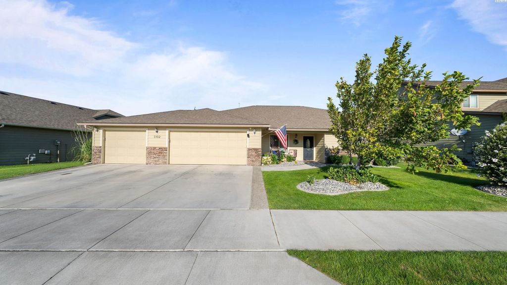 3102 S Dawes St, Kennewick
