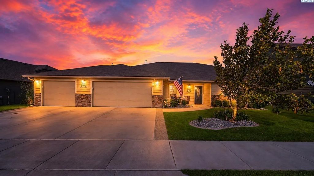 3102 S Dawes St, Kennewick