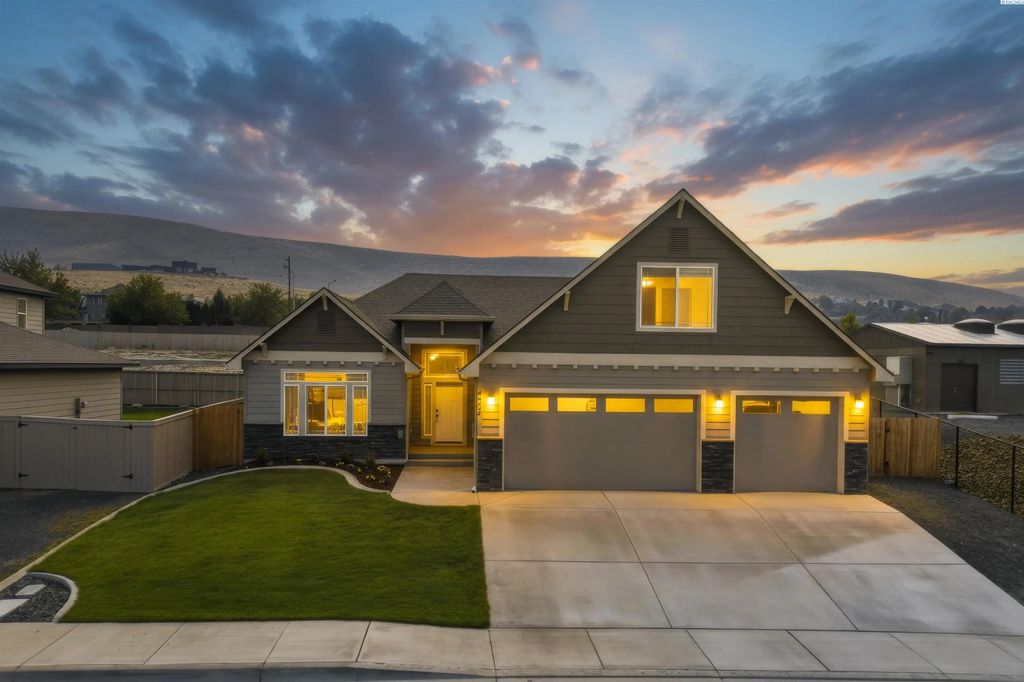 4272 S Anderson Pl, Kennewick
