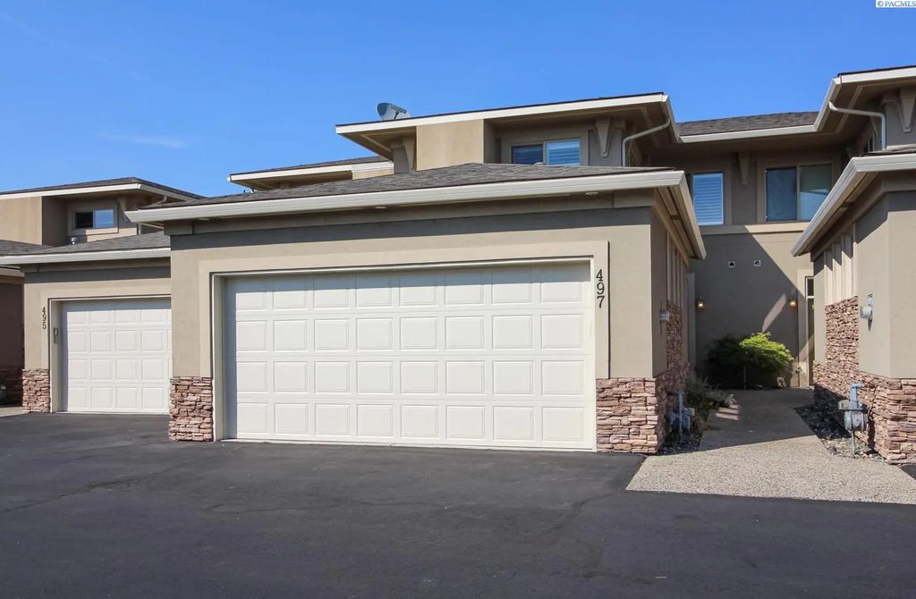 497 Columbia Point Drive, Richland