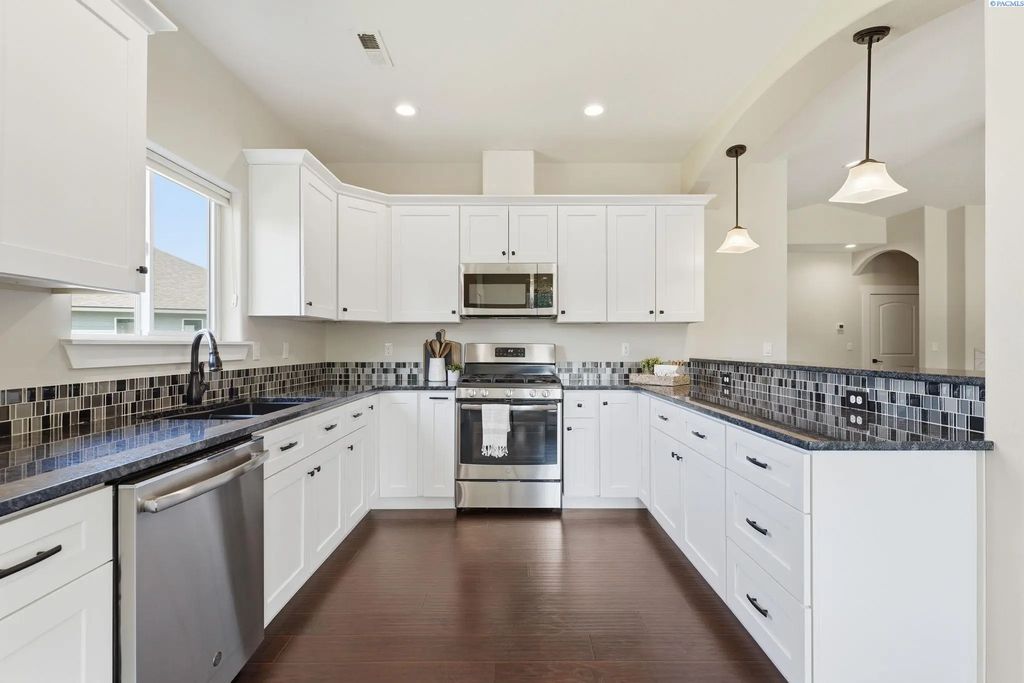 4216 S Conway Pl, Kennewick