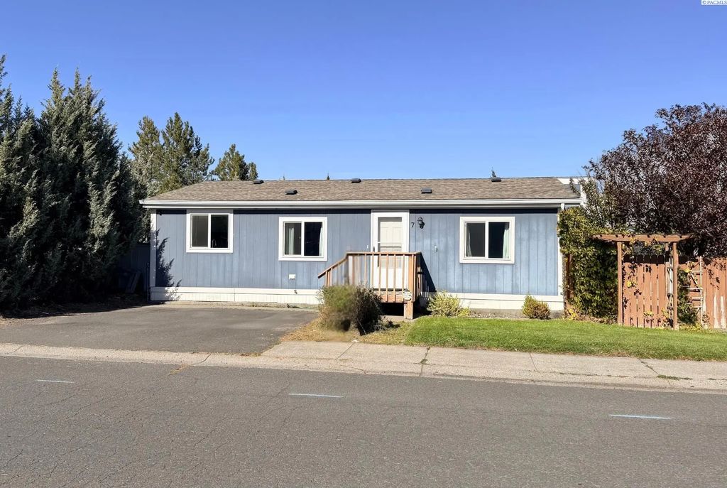 260 Nw Golden Hills Dr #7, Pullman