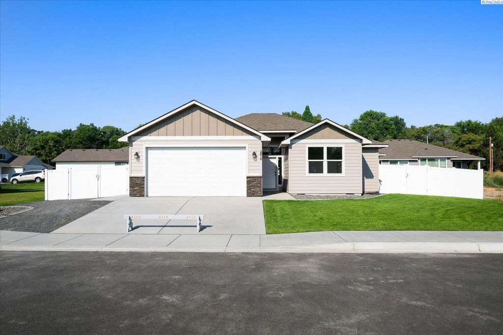 2816 S Beech St, Kennewick