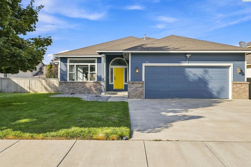 5720 W 14th Ave, Kennewick