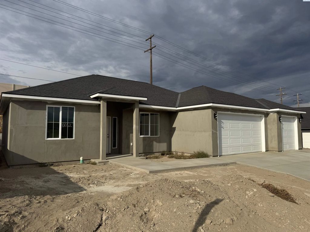 10052 S Clodfelter Road, Kennewick