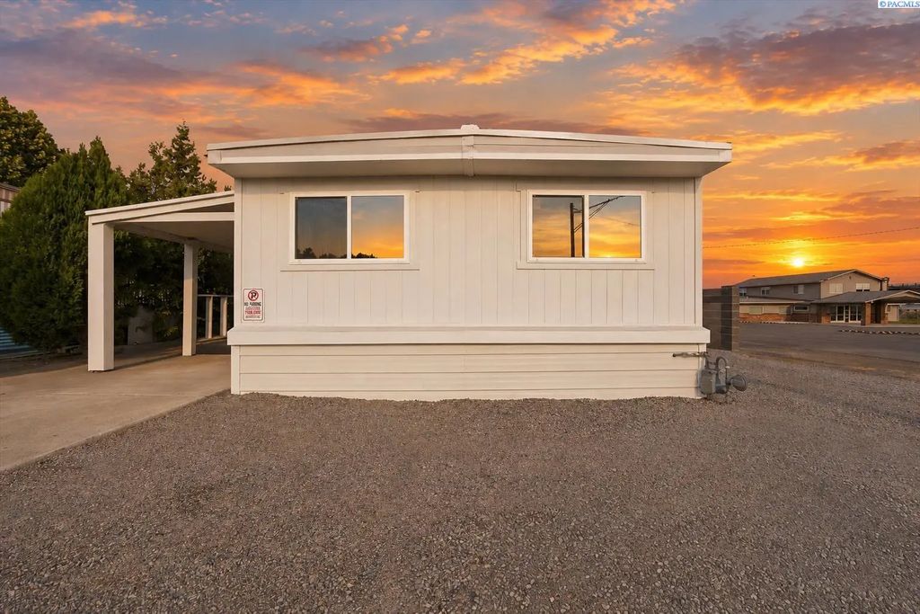 700 N Road 32 #1 #1, Pasco