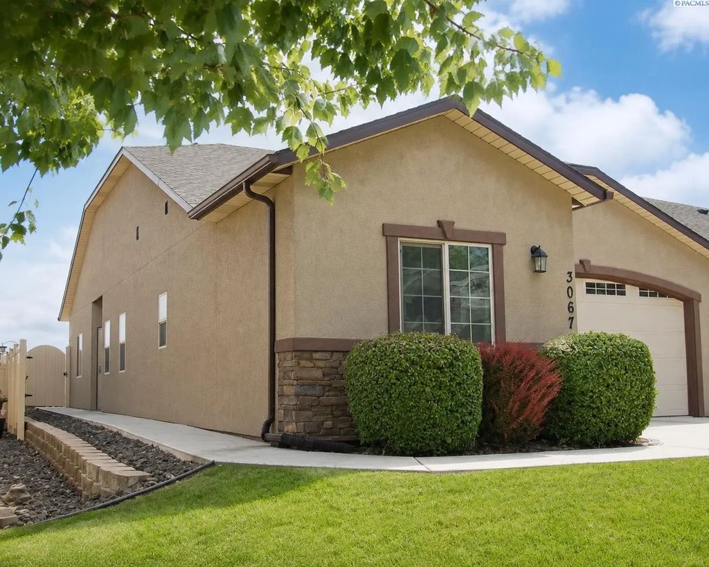 3067 S Dennis Place, Kennewick