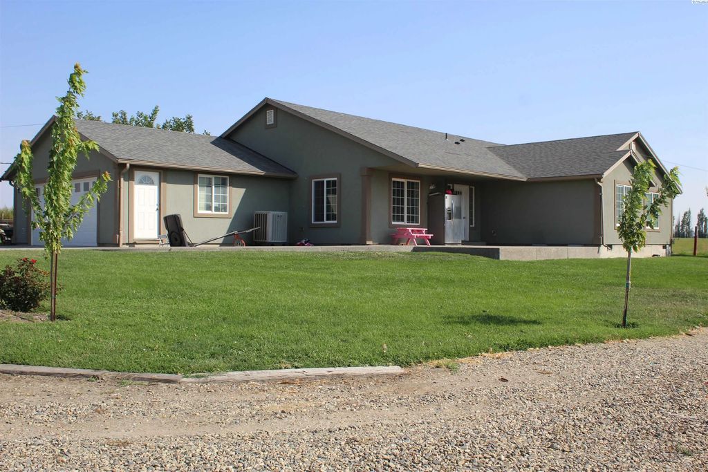 6992 Van Belle Rd, Sunnyside