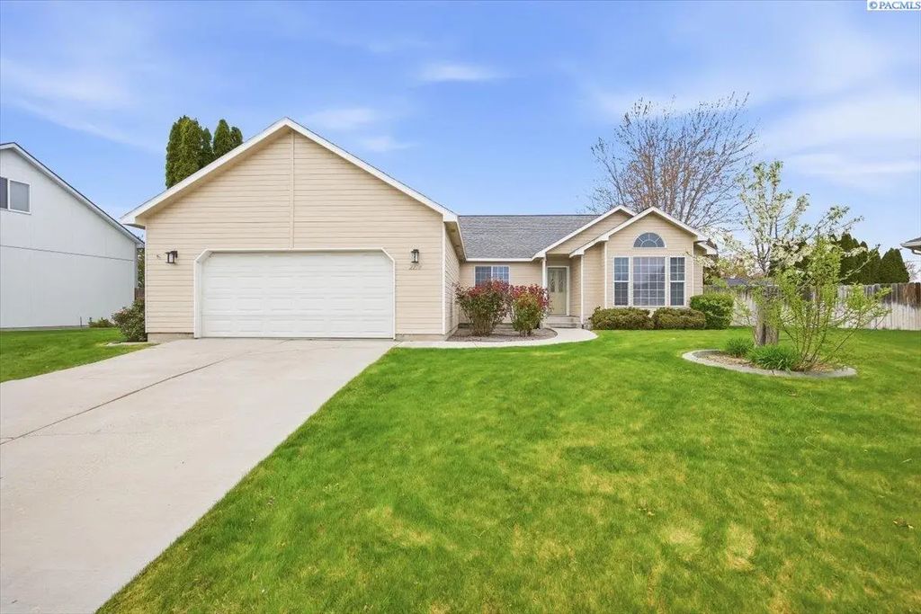 2714 S Zillah Ct, Kennewick