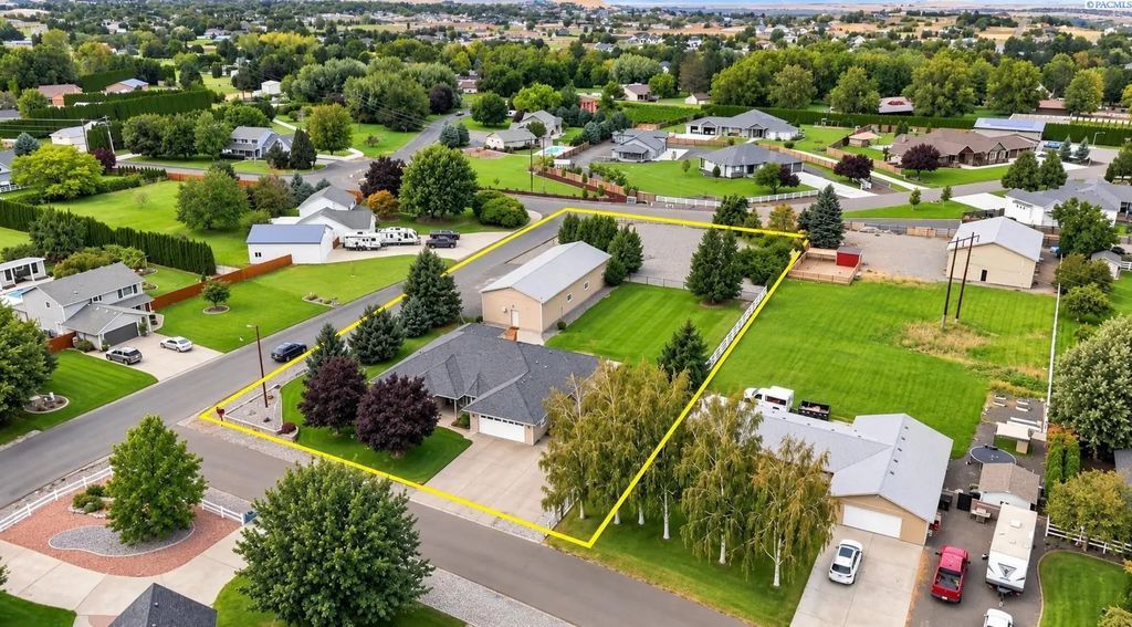 3100 Mt. Stuart Ct., West Richland