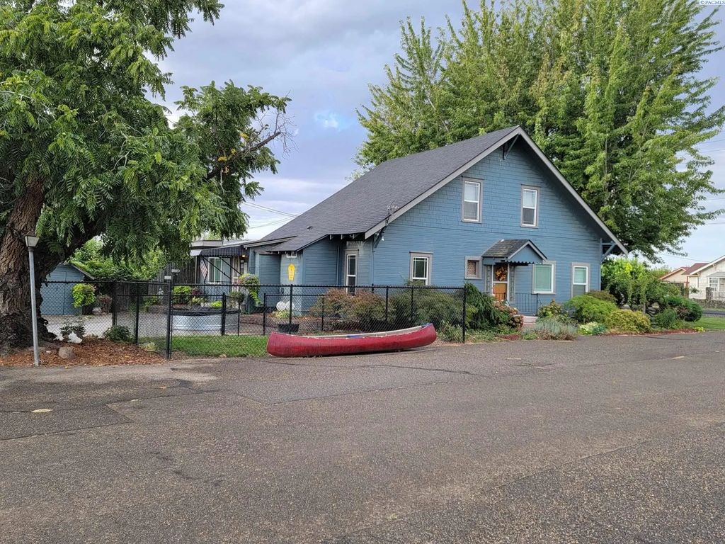 1971 Grandridge Rd, Grandview