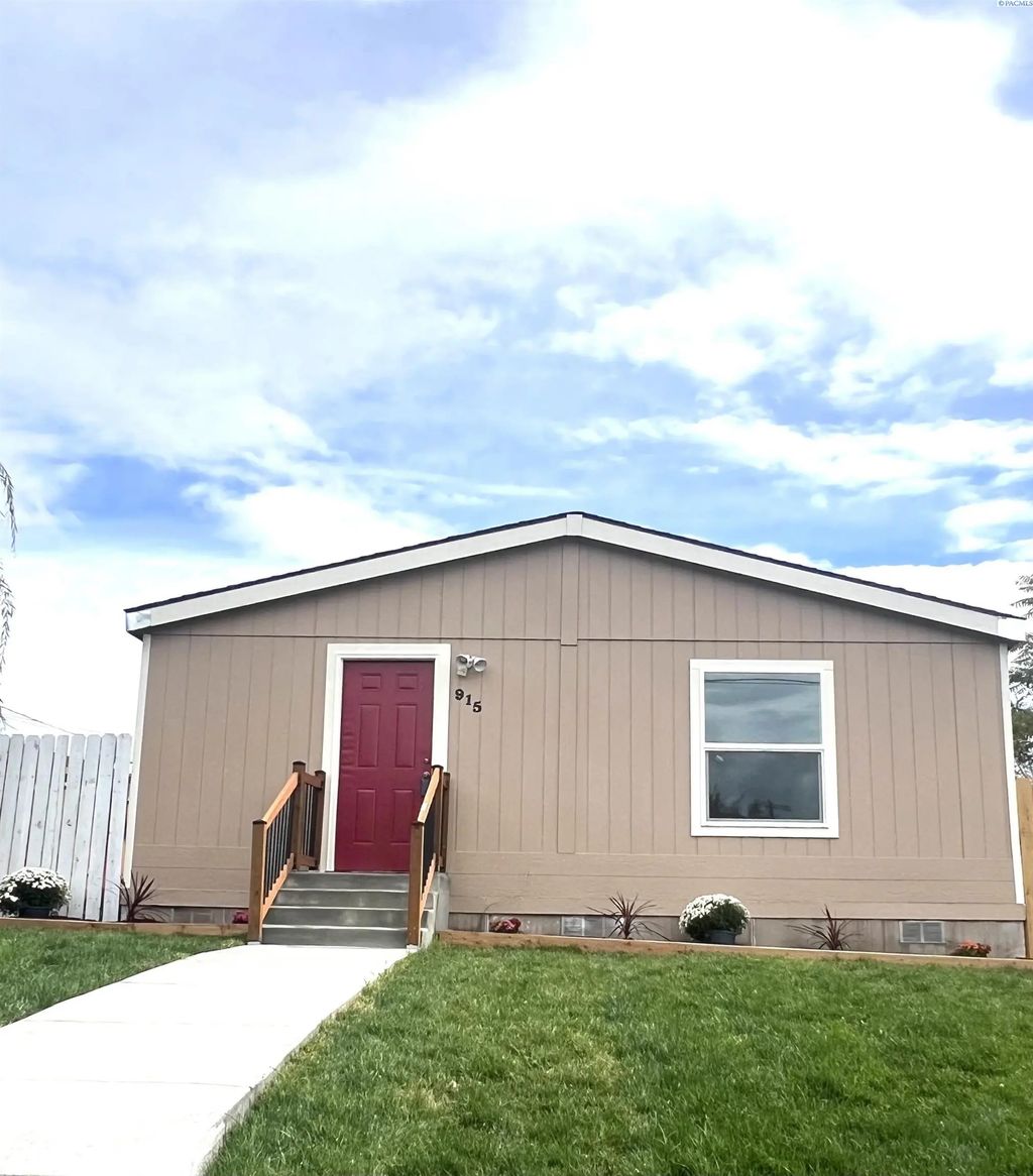 915 S 6th Ave, Pasco