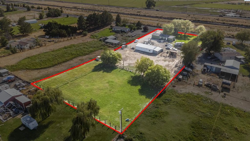 3905 S Goose Gap Rd, Benton City