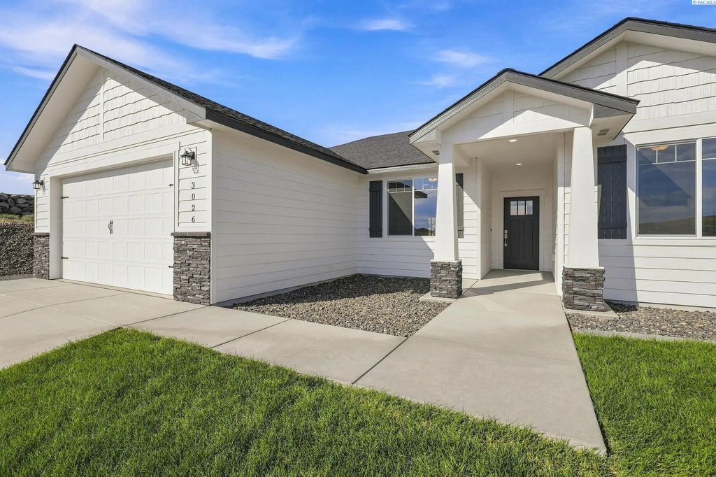 3026 S Belfair, Kennewick