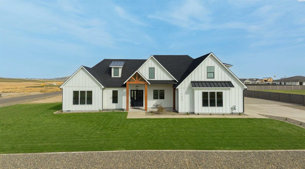 7403 Haystack Street, Kennewick