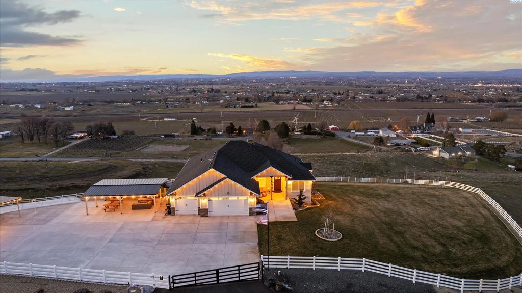 21902 S 1522 Pr Sw, Prosser