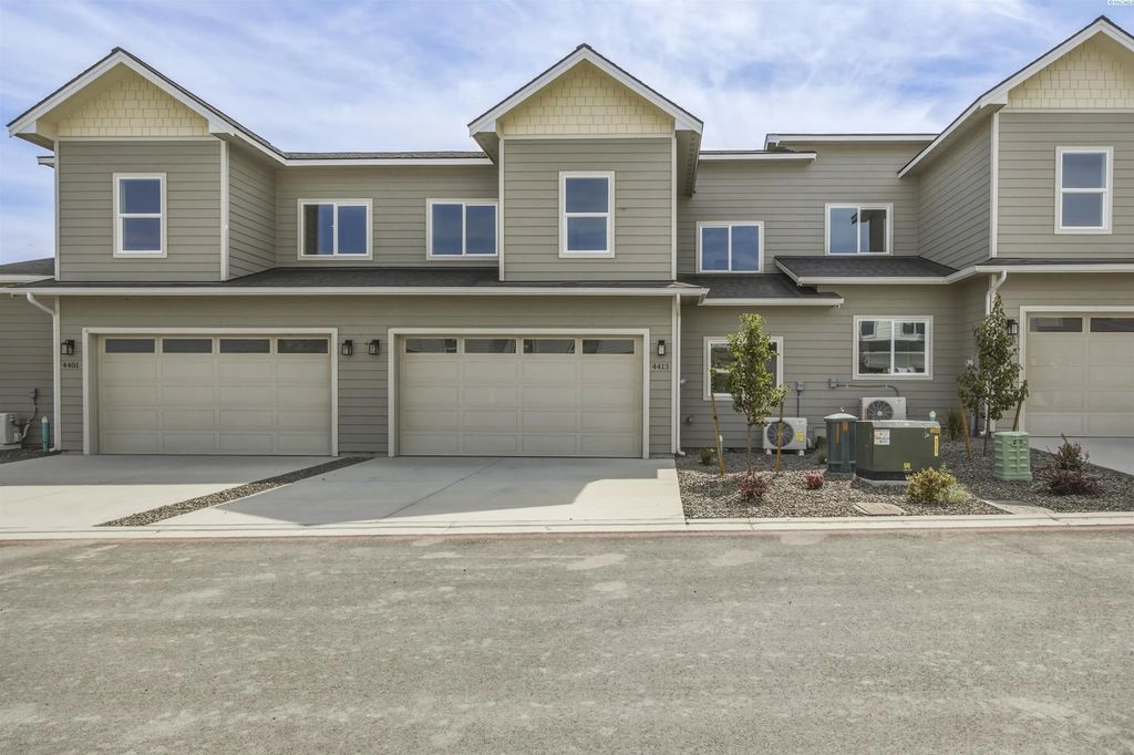 4413 Conifer St, West Richland