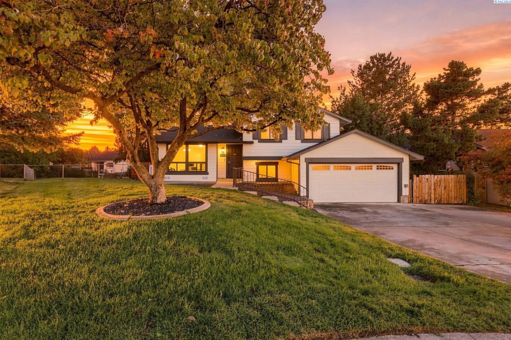 525 Doubletree Court, Richland