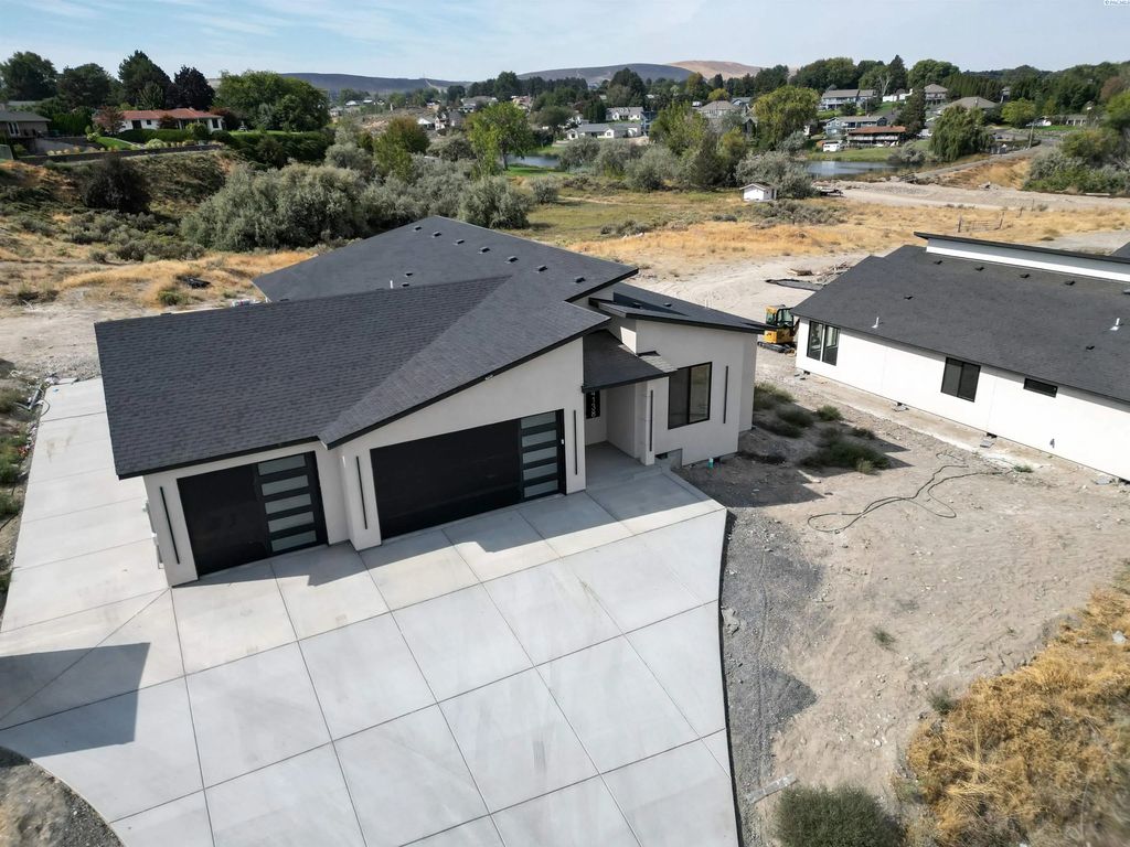 4138 S Kingwood St, Kennewick