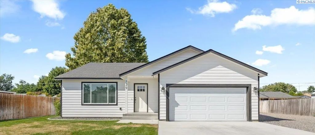 729 E 14th Ave, Kennewick