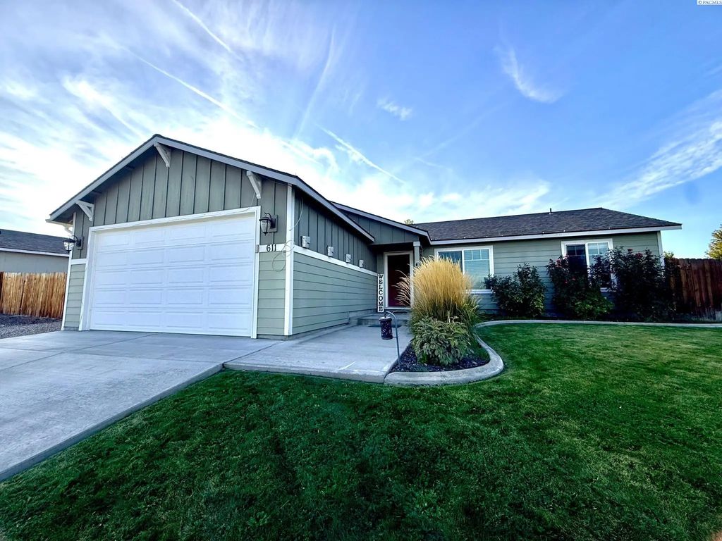 611 Botaka Loop, Benton City