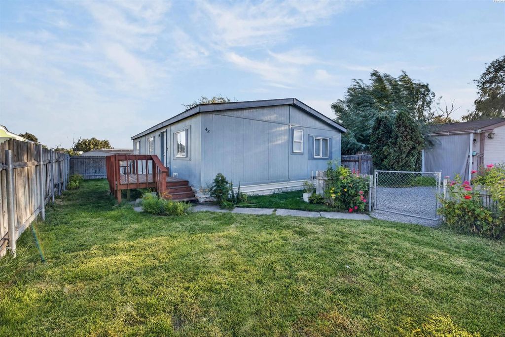 925 N Elm Ave 48, Pasco