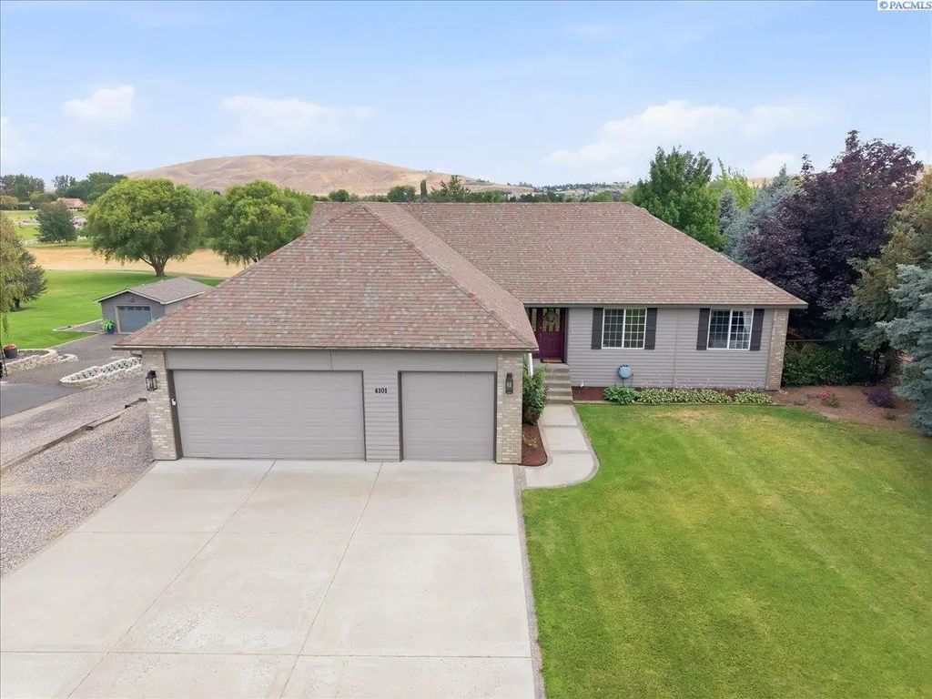 4101 Northlake Dr, West Richland