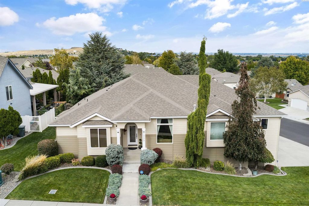 1995 Penny Royal Ave, Richland