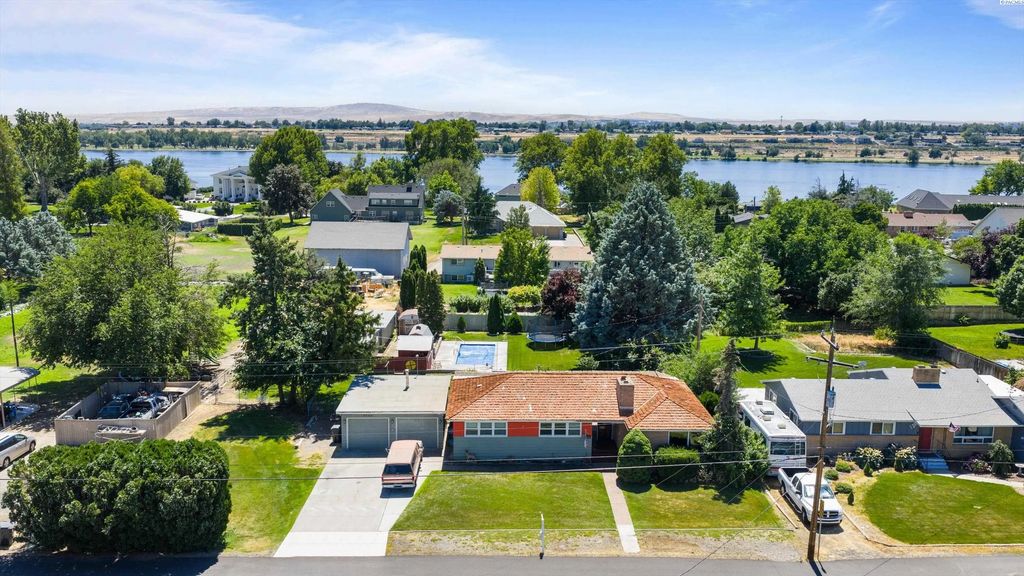 5004 W Sylvester St, Pasco