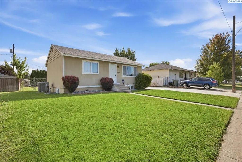 2006 Everest Ave, Richland